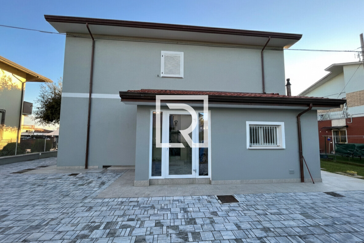 DEPANDANCE MODIFICATA