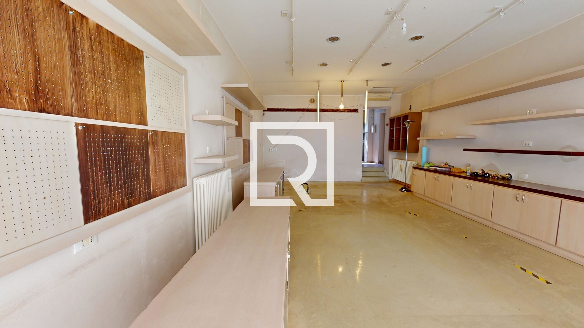 Negozio-storico-in-centro-2-08072025_094222