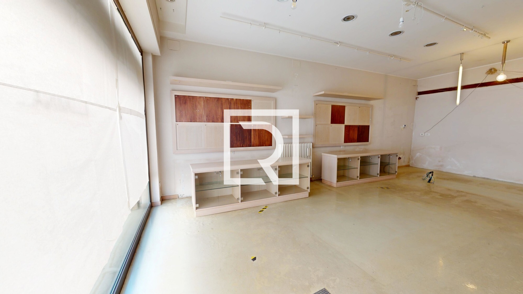 Negozio-storico-in-centro-2-08072025_094142