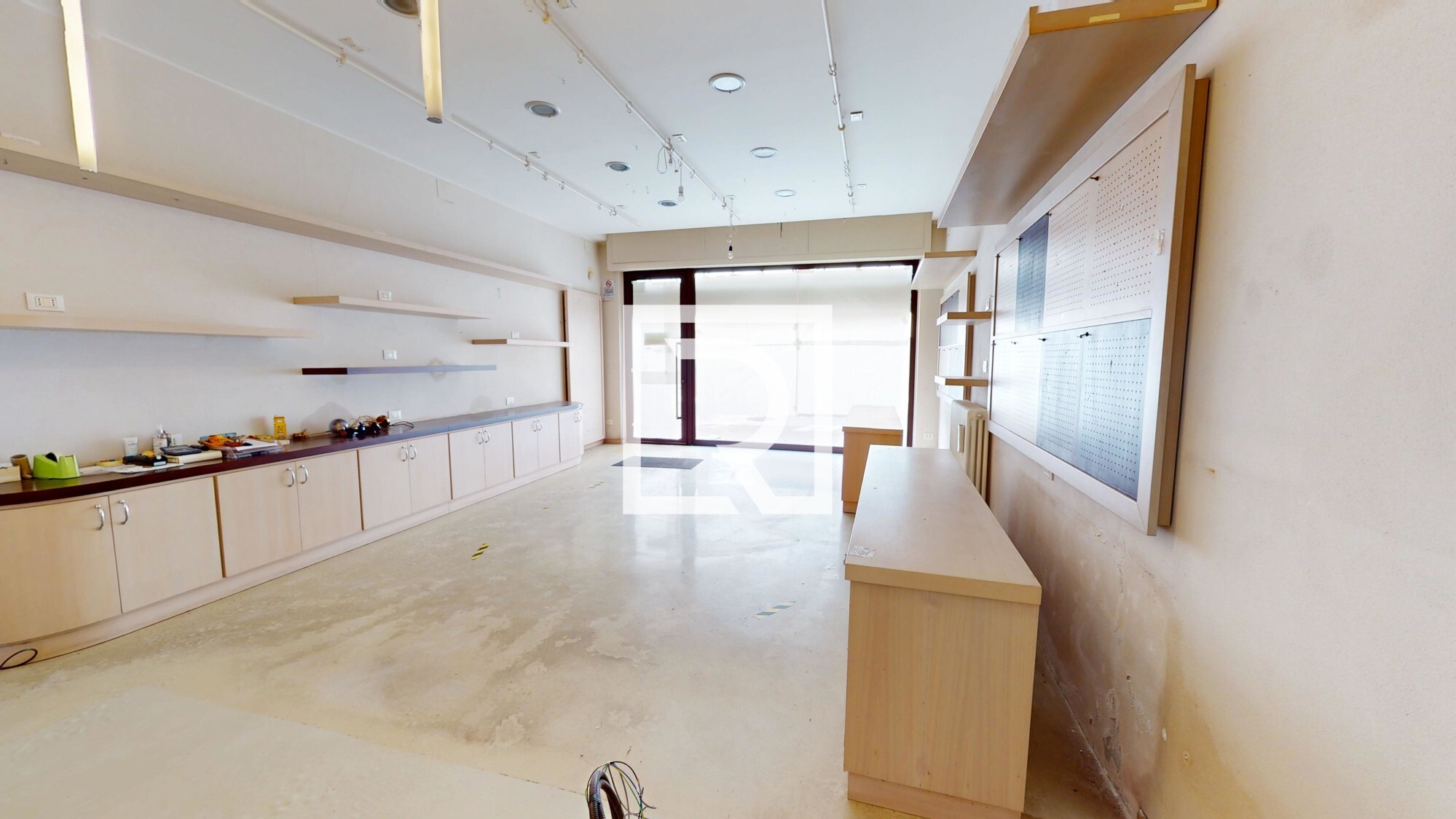 Negozio-storico-in-centro-2-08072025_094552