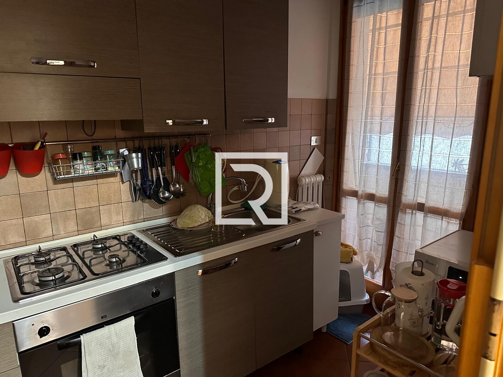 1e958150-940a-46e7-9cf1-8671318d7026