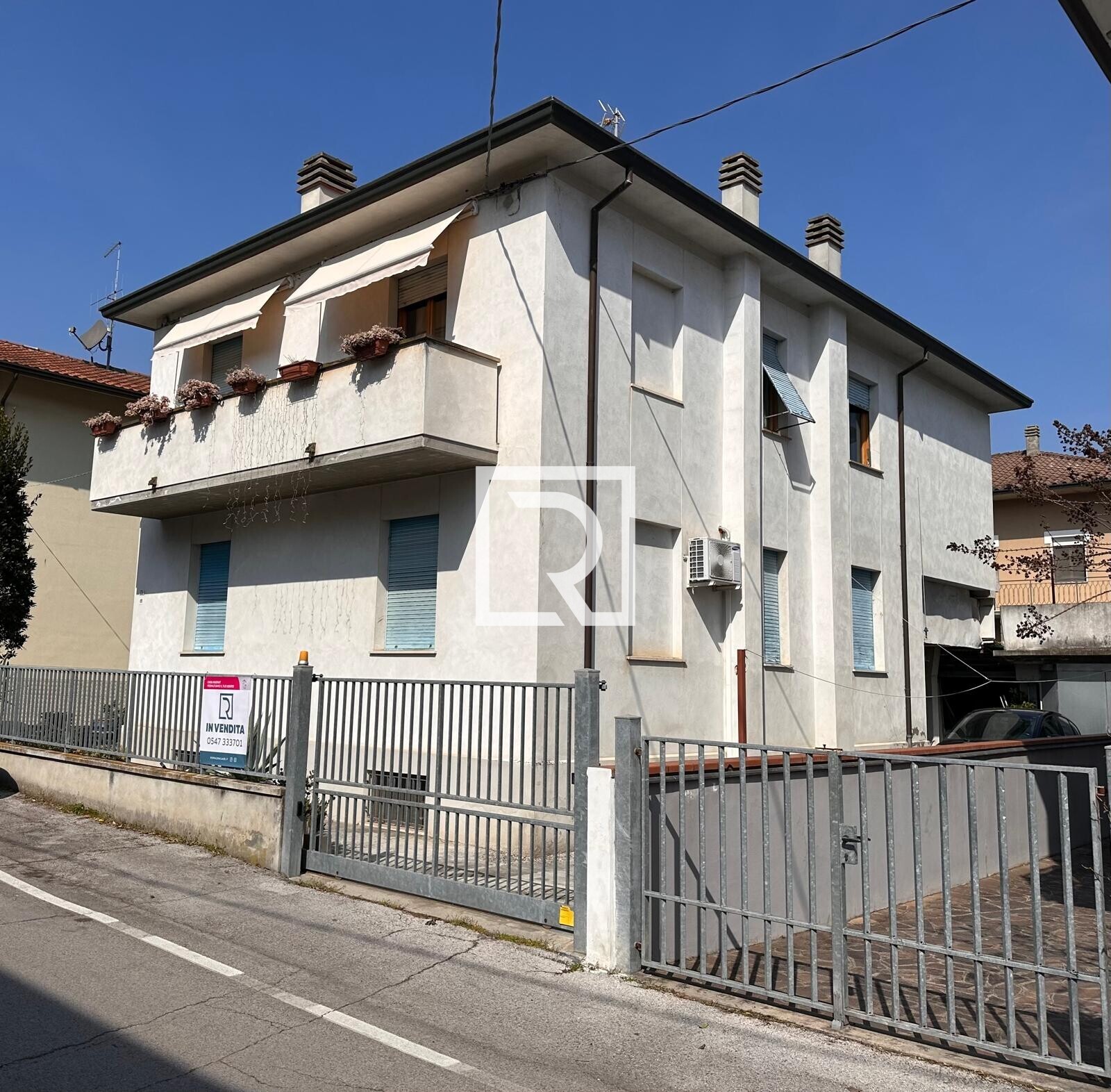 01d9731b-06bb-40df-9734-fac3fbd64038