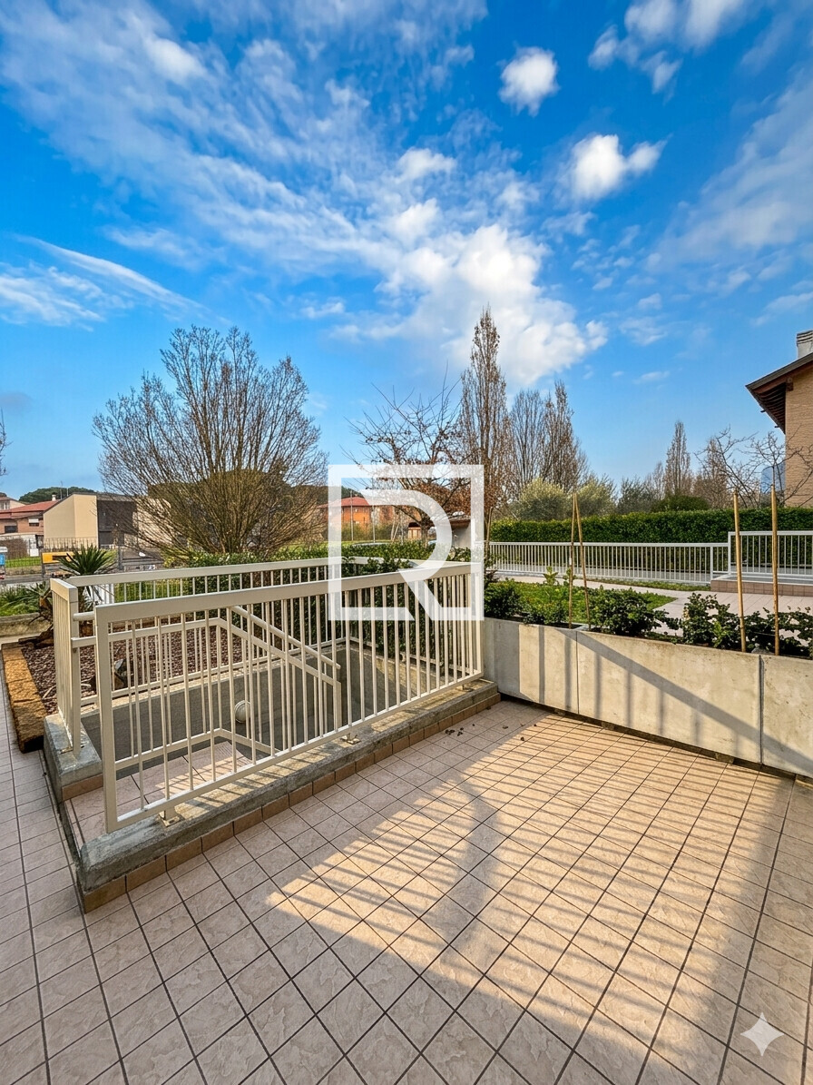 esterno e accesso garage