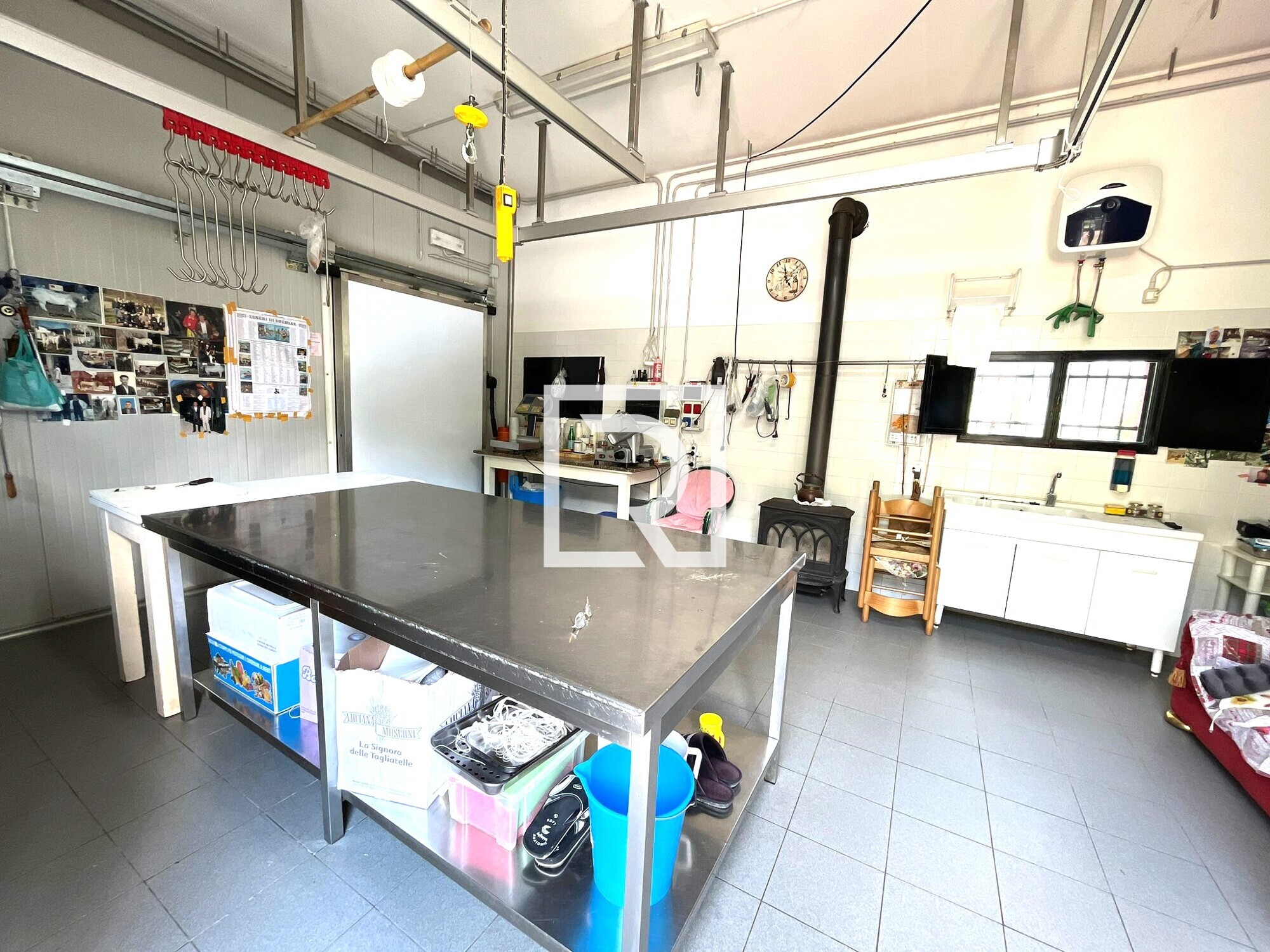 c28d7c45-f9ae-42e9-8665-c52de1b0a3d9