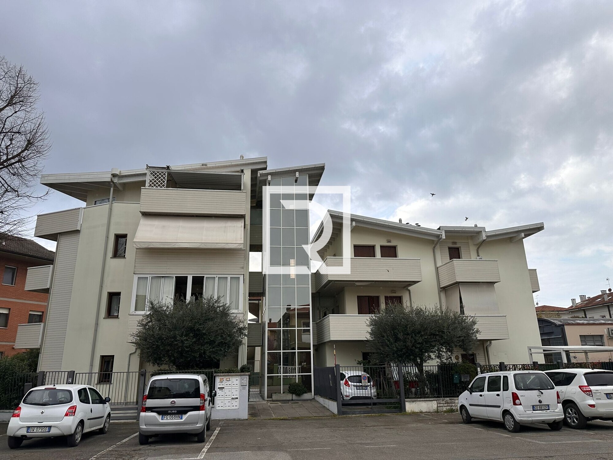 0608fa0e-c5ff-4a02-8351-d7a4f207b614