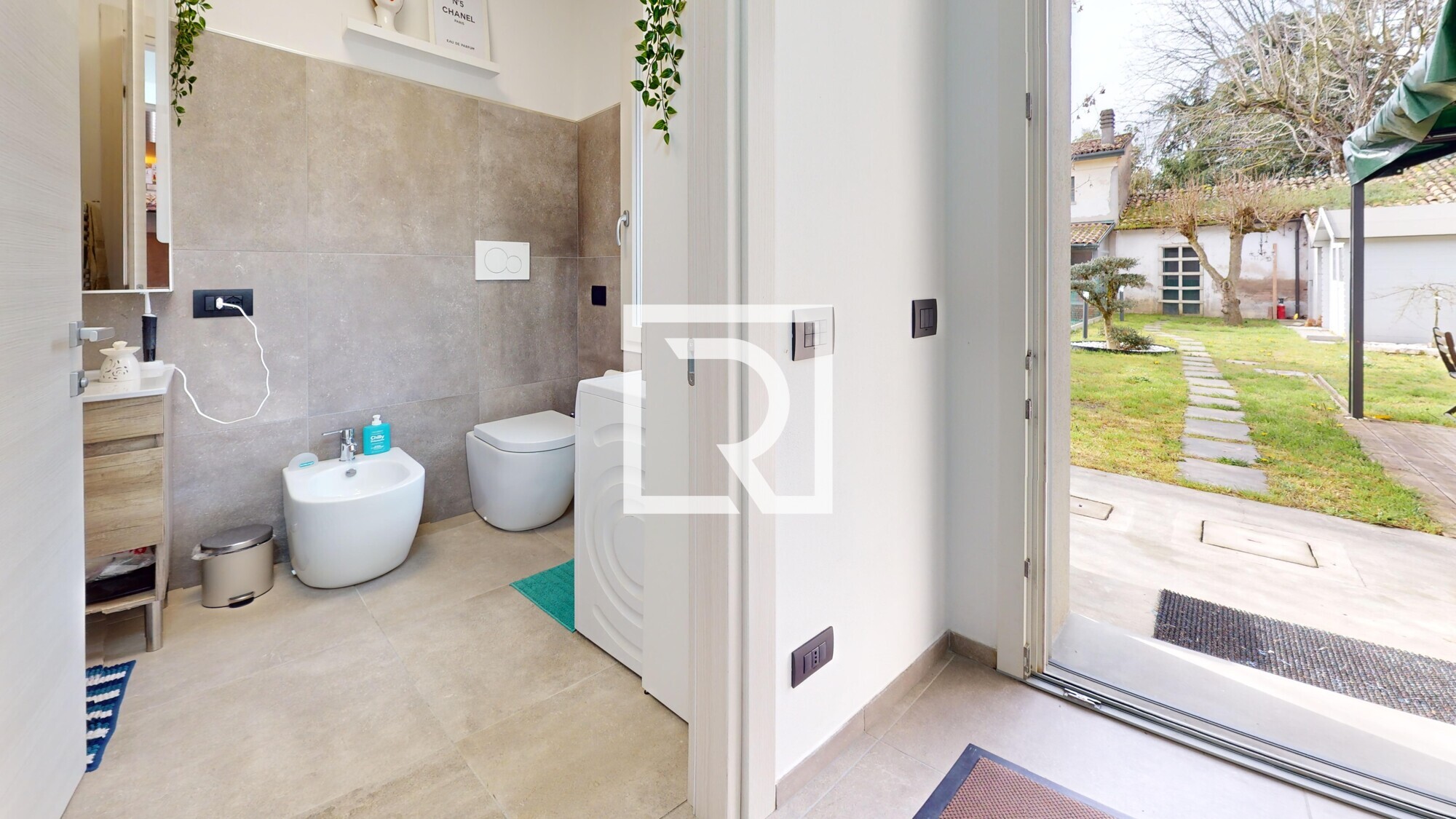 Senza-titolo-Bathroom