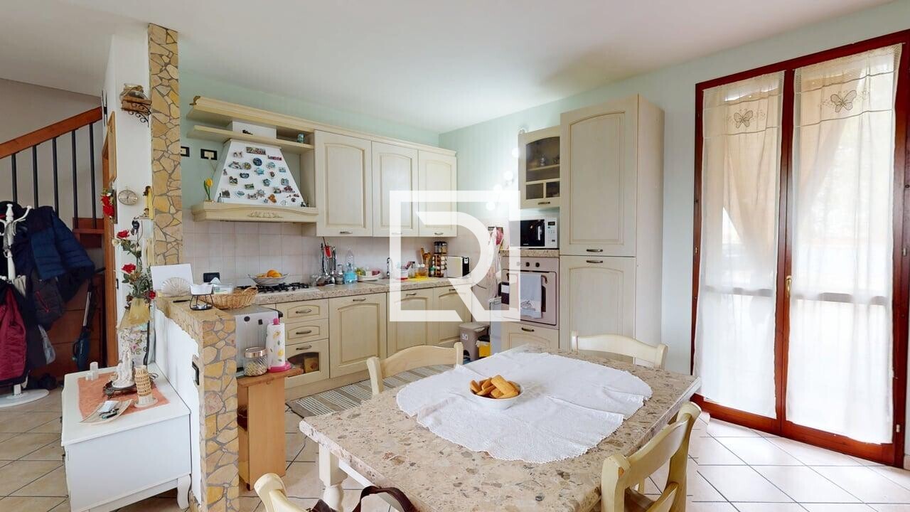 10F-Via-Pero-03232026_102758