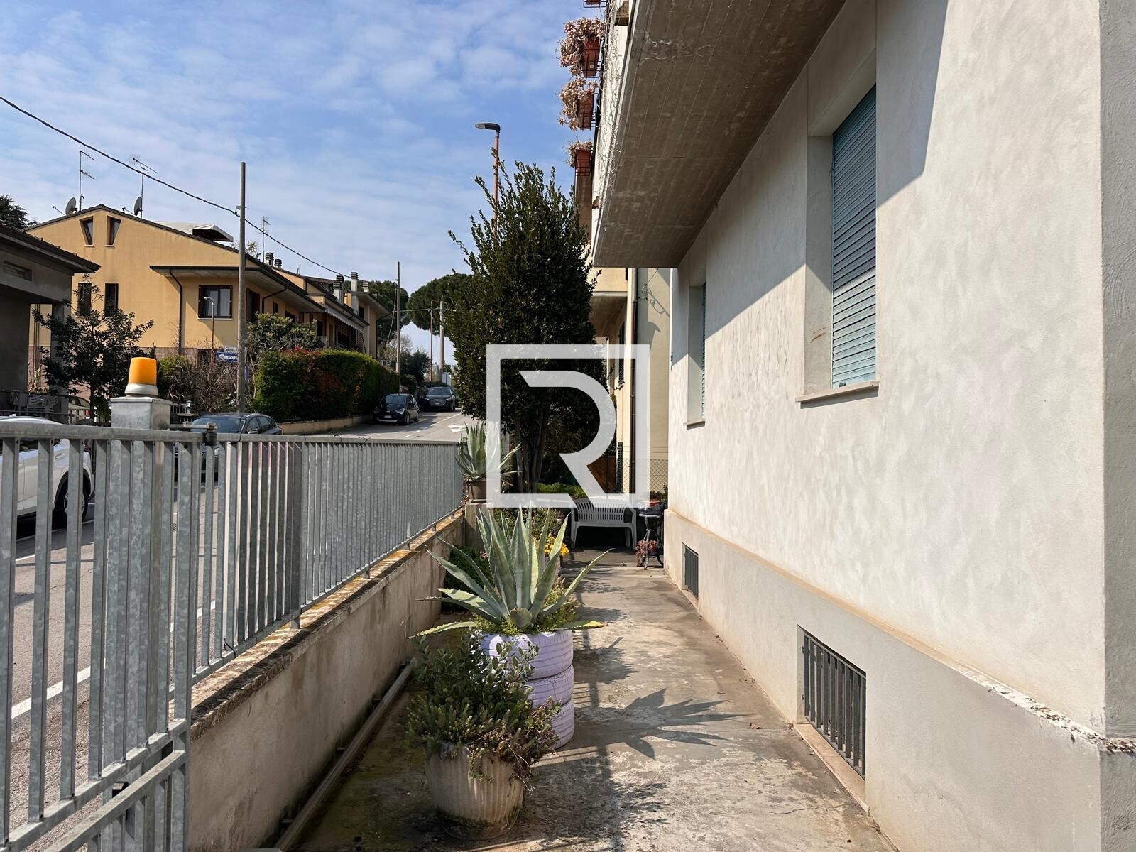 0a46fc36-3e44-485e-a4e4-ca8e219aed75