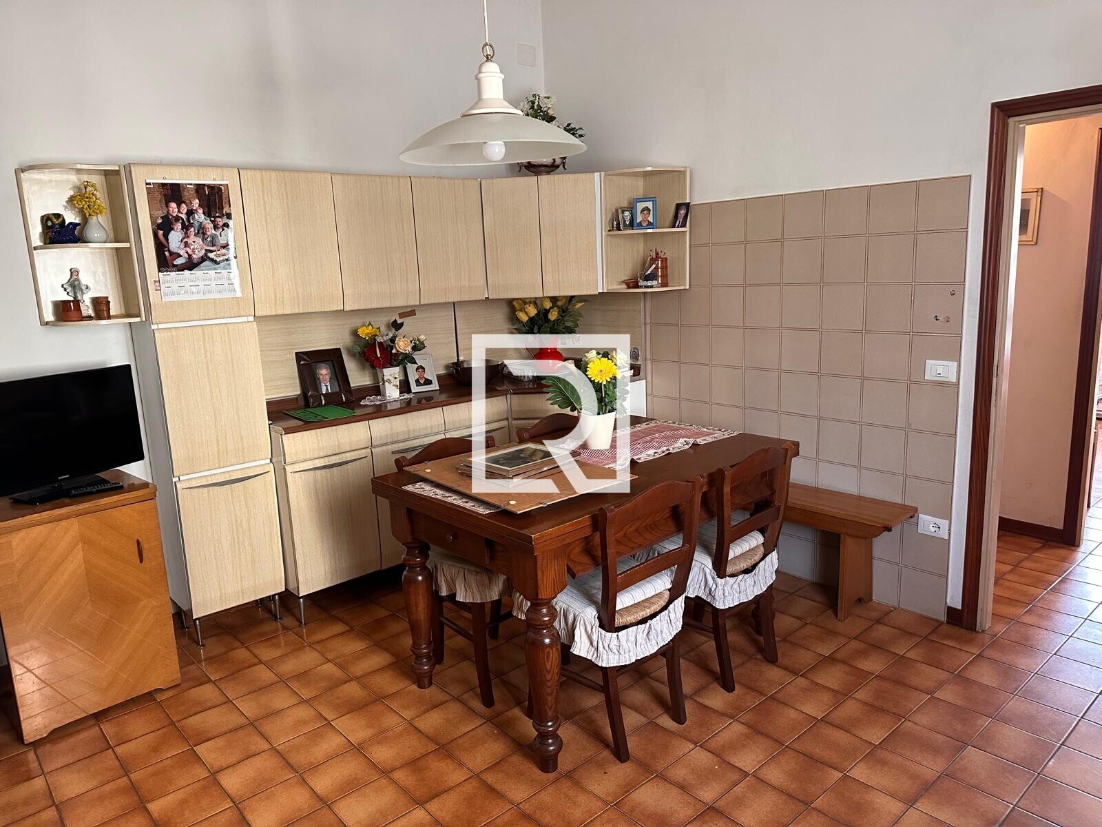 dfea9037-0f3a-4d56-93cc-a59d81352634