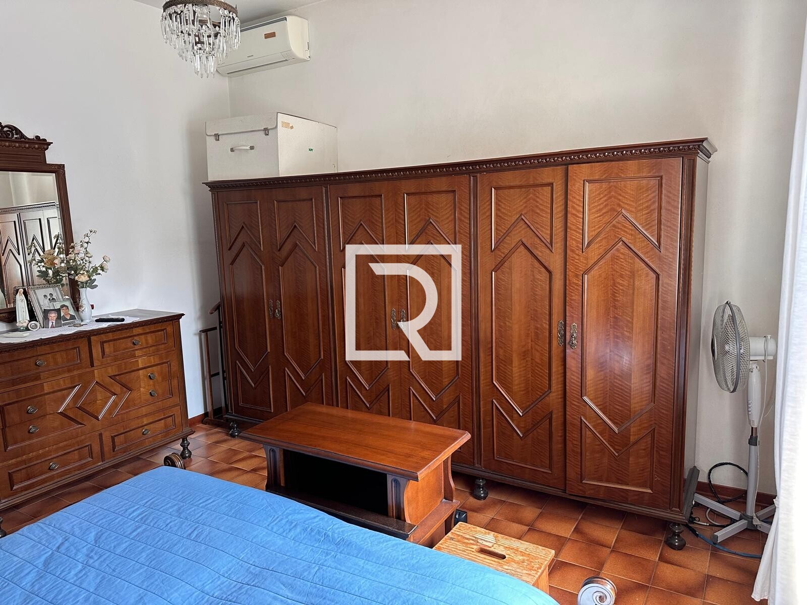 cd4d327e-419b-4481-8e1c-920e6aebff13