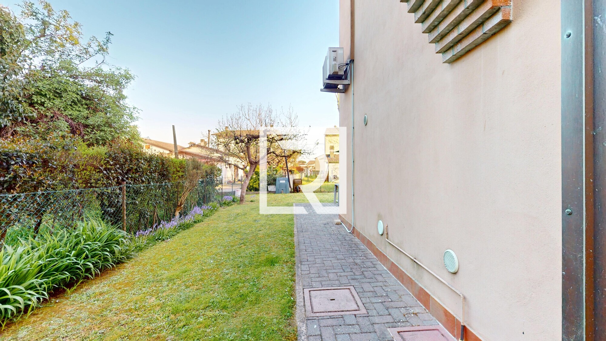 CASA-INDIPENDENTE-CON-GIARDINO--03252026_153811