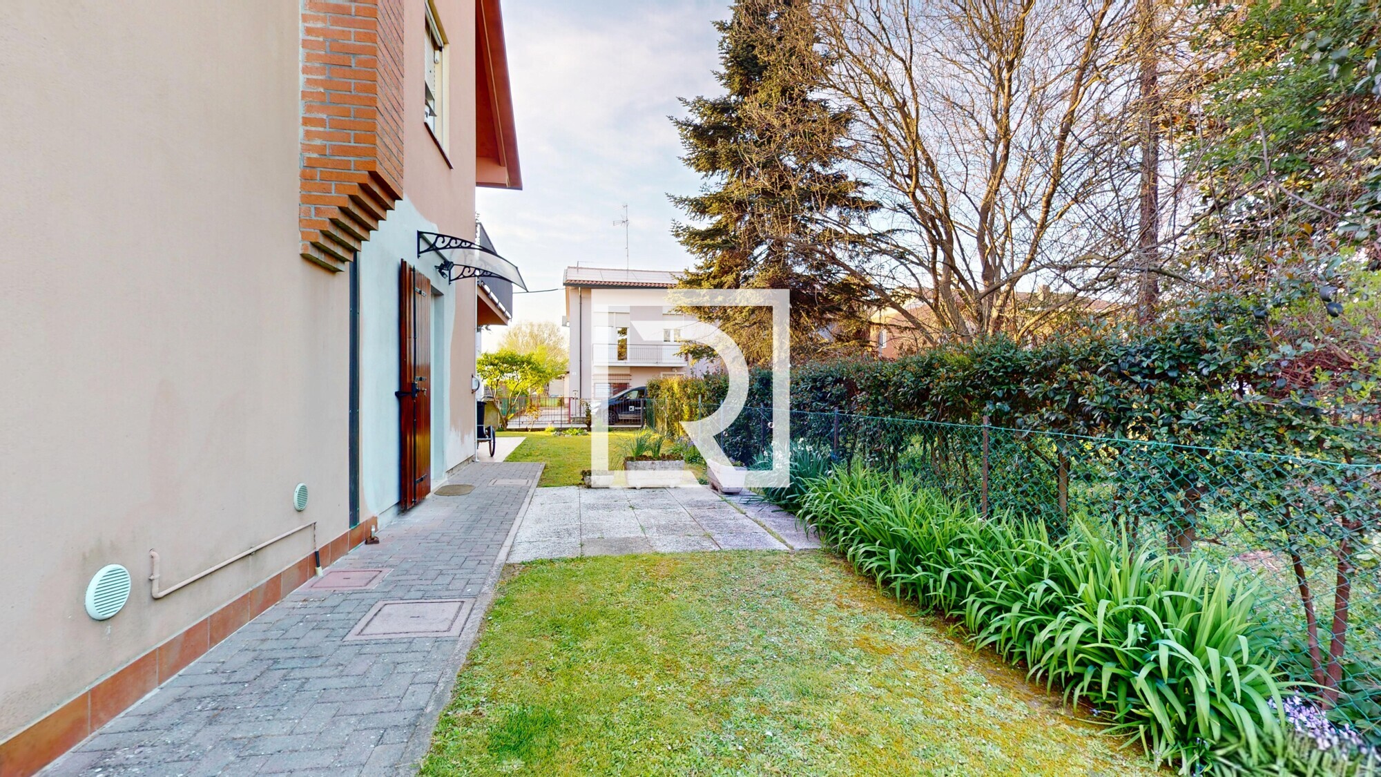 CASA-INDIPENDENTE-CON-GIARDINO--03252026_153752