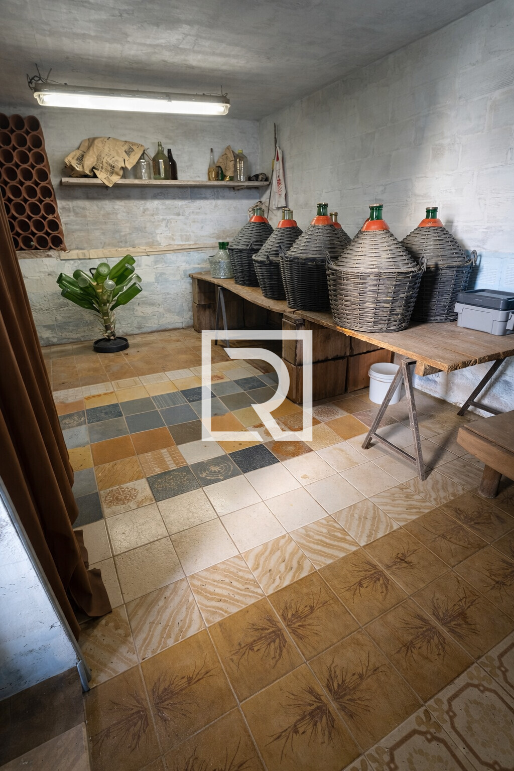 6dc53d7c-319e-4aa4-962d-7640fd93fac4