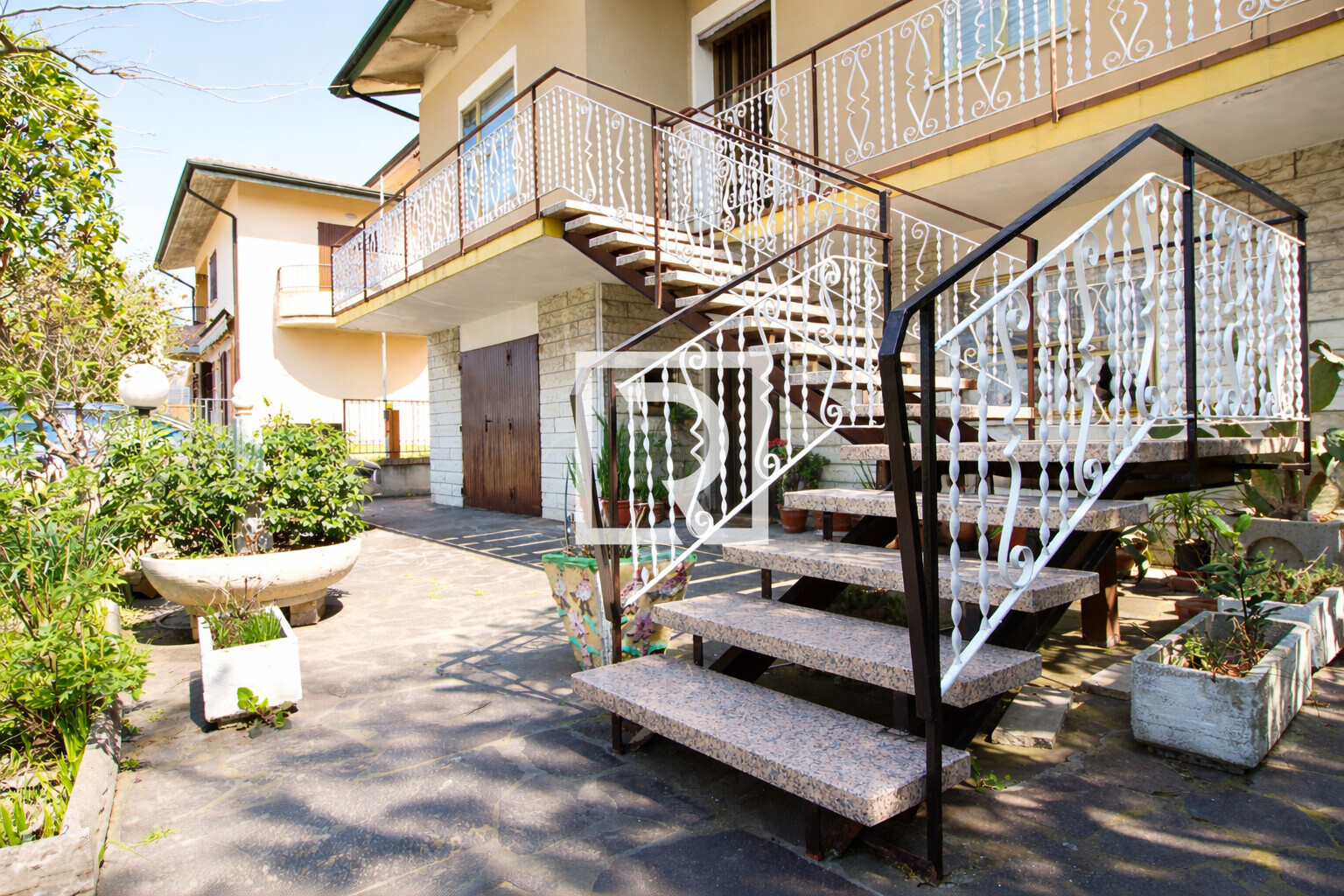 664c8207-dcc0-4e1c-a69a-de43ee8fafc9