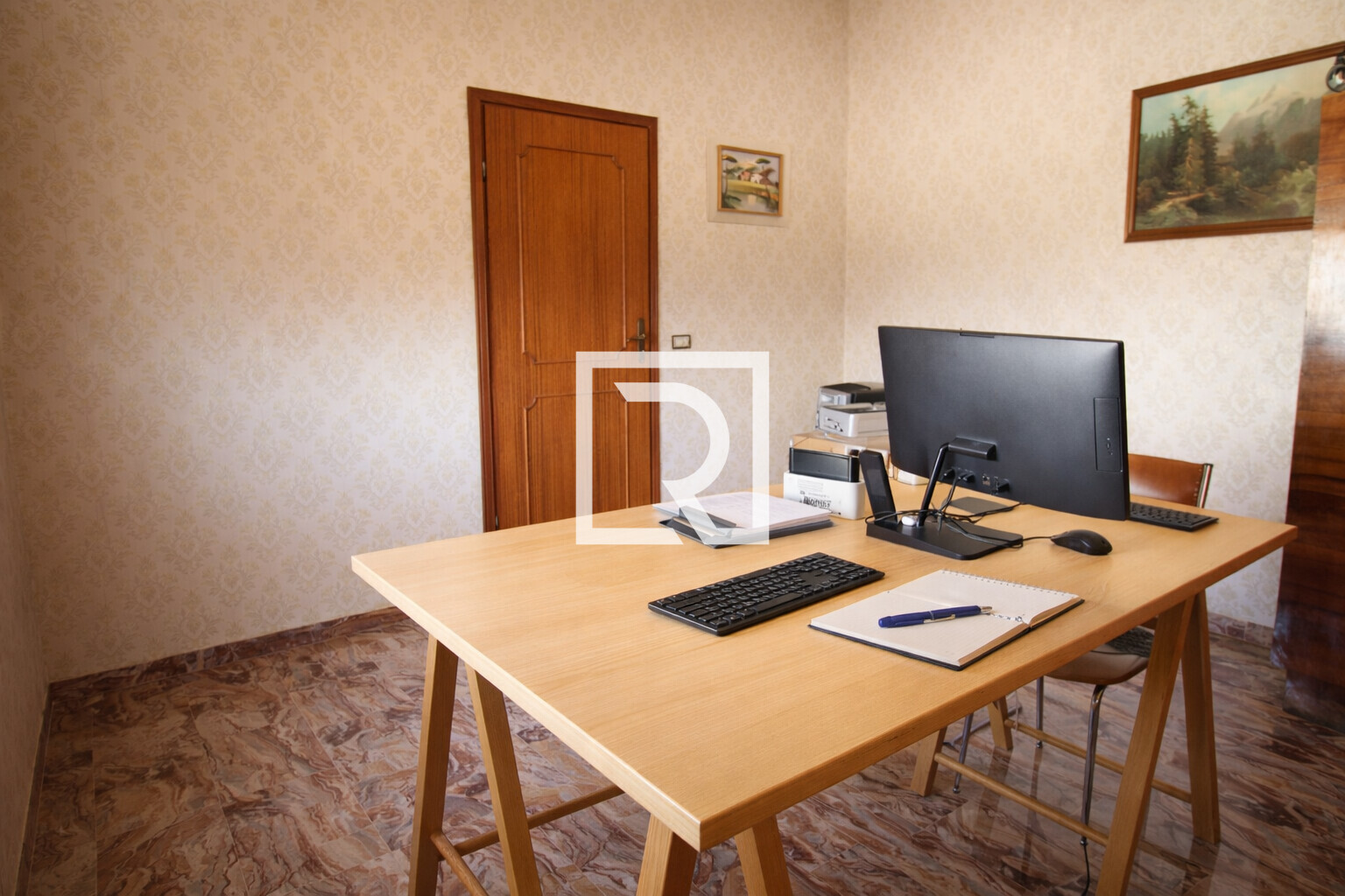 1e5b2feb-a815-47f8-b816-4b0113097af4