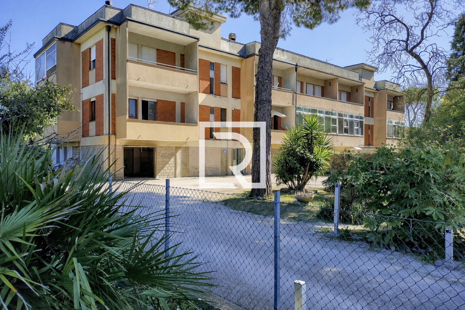 3d327c73-be95-4688-b0d5-d10b698ebd70