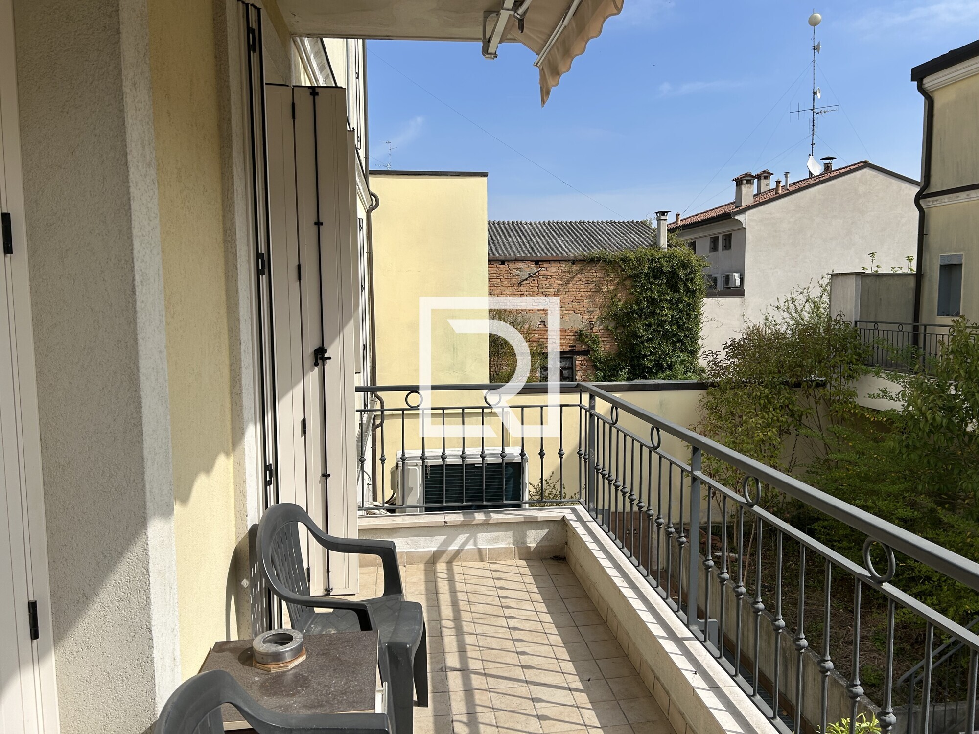 BALCONE