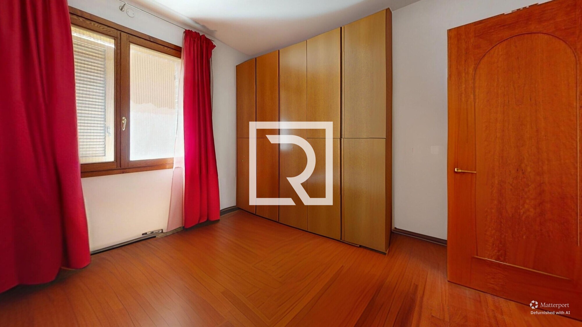 Via-Agordat-Bedroom-Defurnished 2