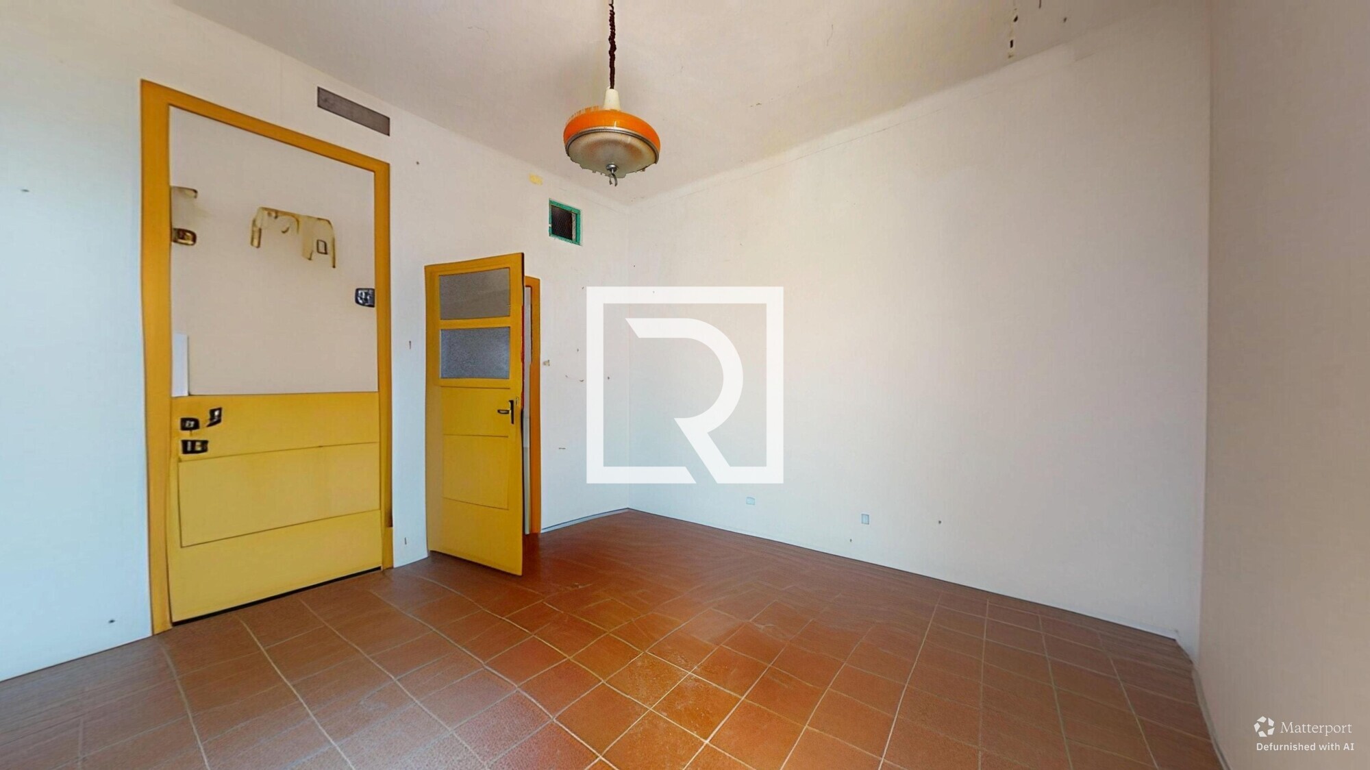 Via-Roma-04132026_114449_defurnished