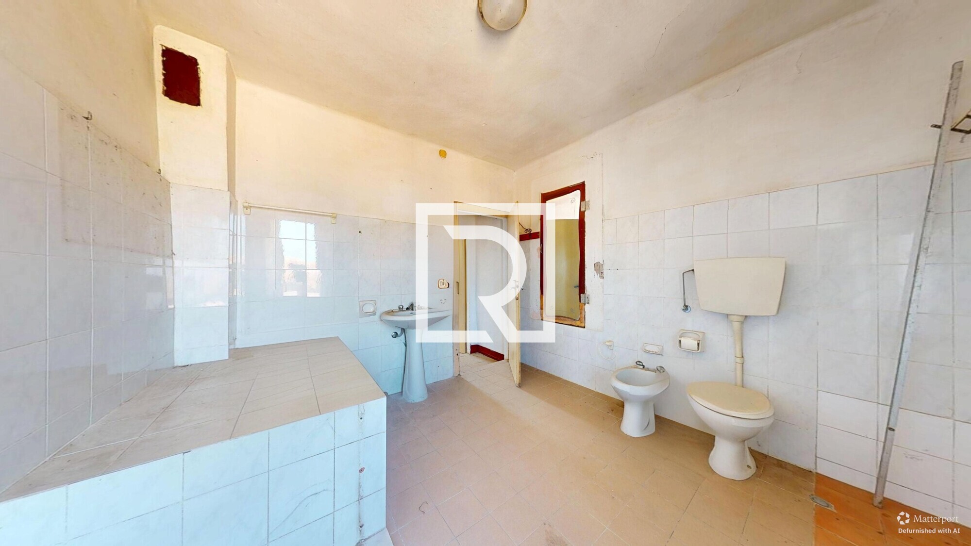 Via-Roma-12-04132026_170607_defurnished