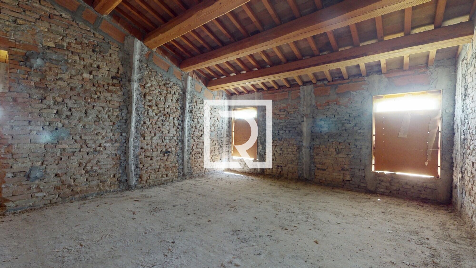 Casa-indipendente-con-5-mila-metri-di-giardino-04242026_143734
