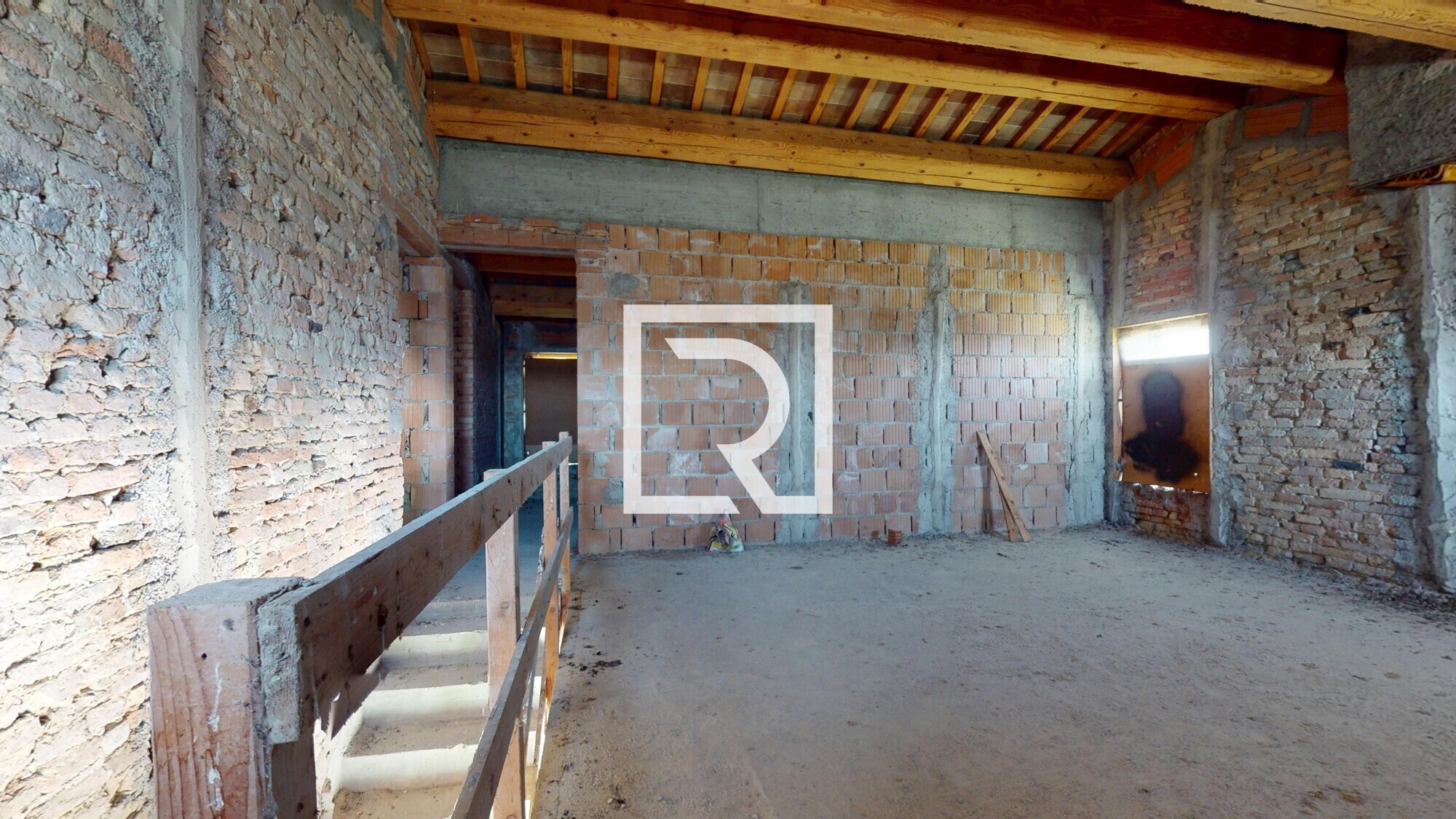 Casa-indipendente-con-5-mila-metri-di-giardino-04242026_143656
