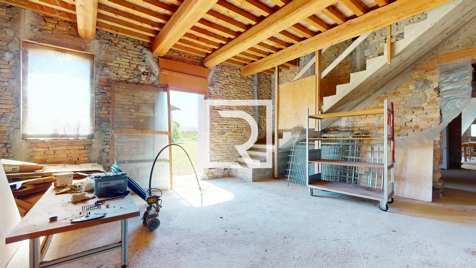 Casa-indipendente-con-5-mila-metri-di-giardino-04242026_142955