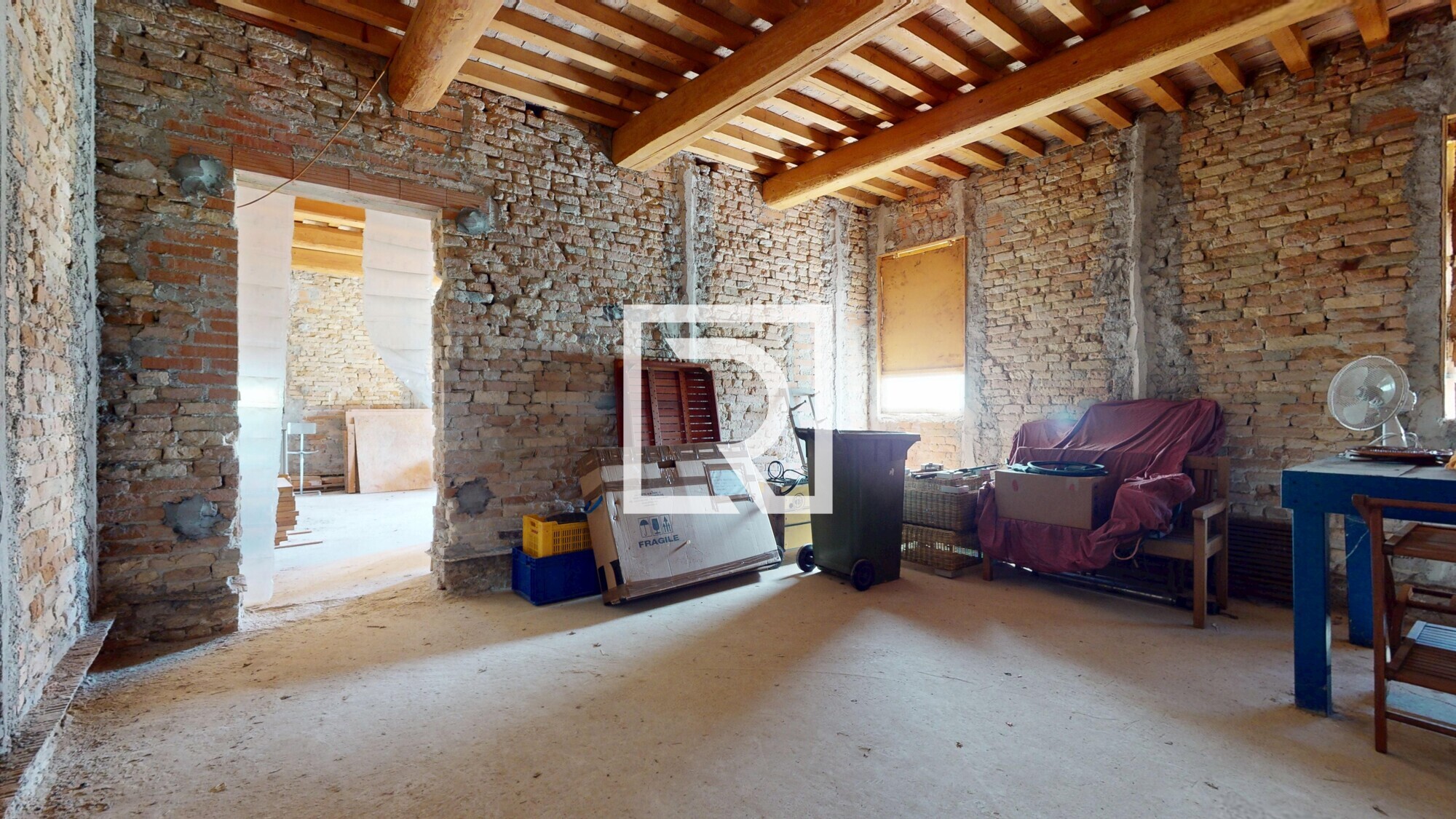 Casa-indipendente-con-5-mila-metri-di-giardino-04242026_143212