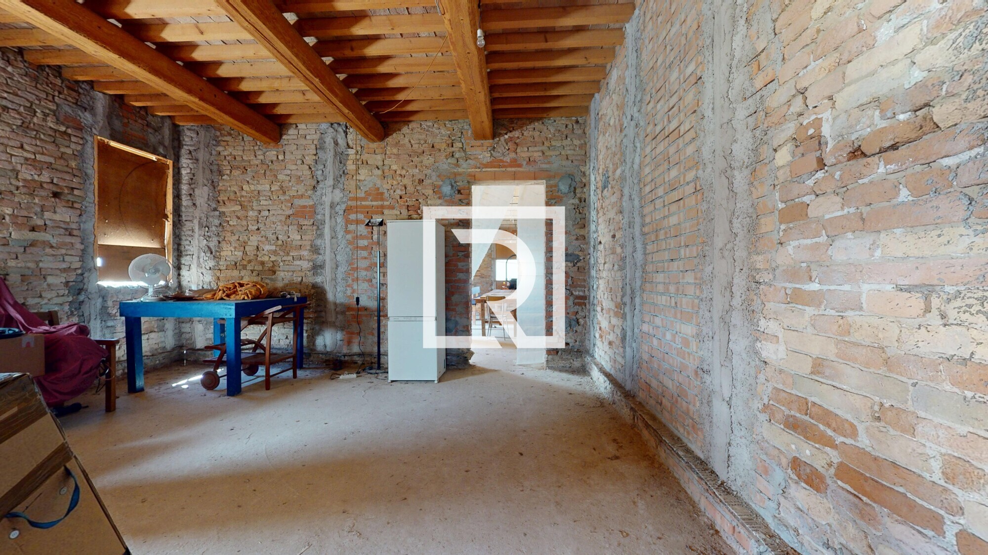 Casa-indipendente-con-5-mila-metri-di-giardino-04242026_143146