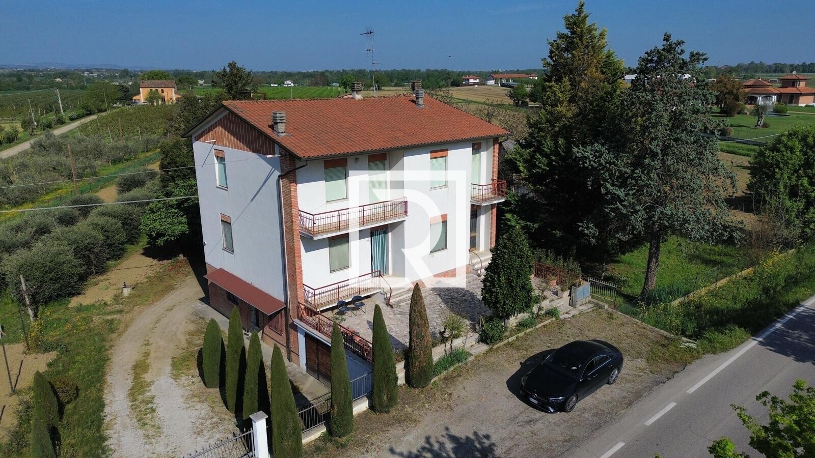 WhatsApp Image 2026-04-17 at 15.10.09 (2)