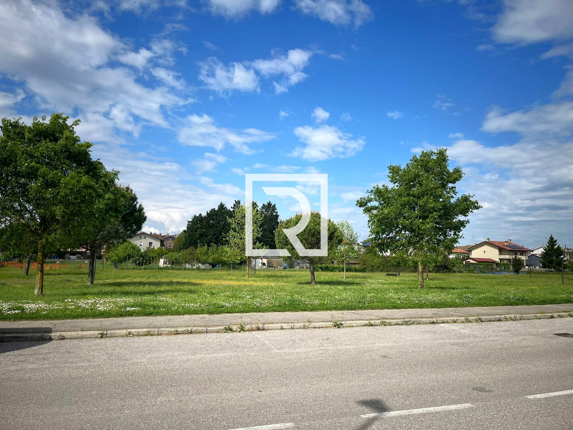 WhatsApp Image 2026-04-22 at 11.00.02