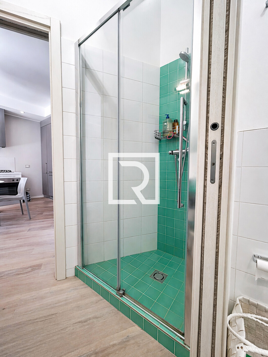 995b0aaa-04b1-4276-985f-850bbada79a3