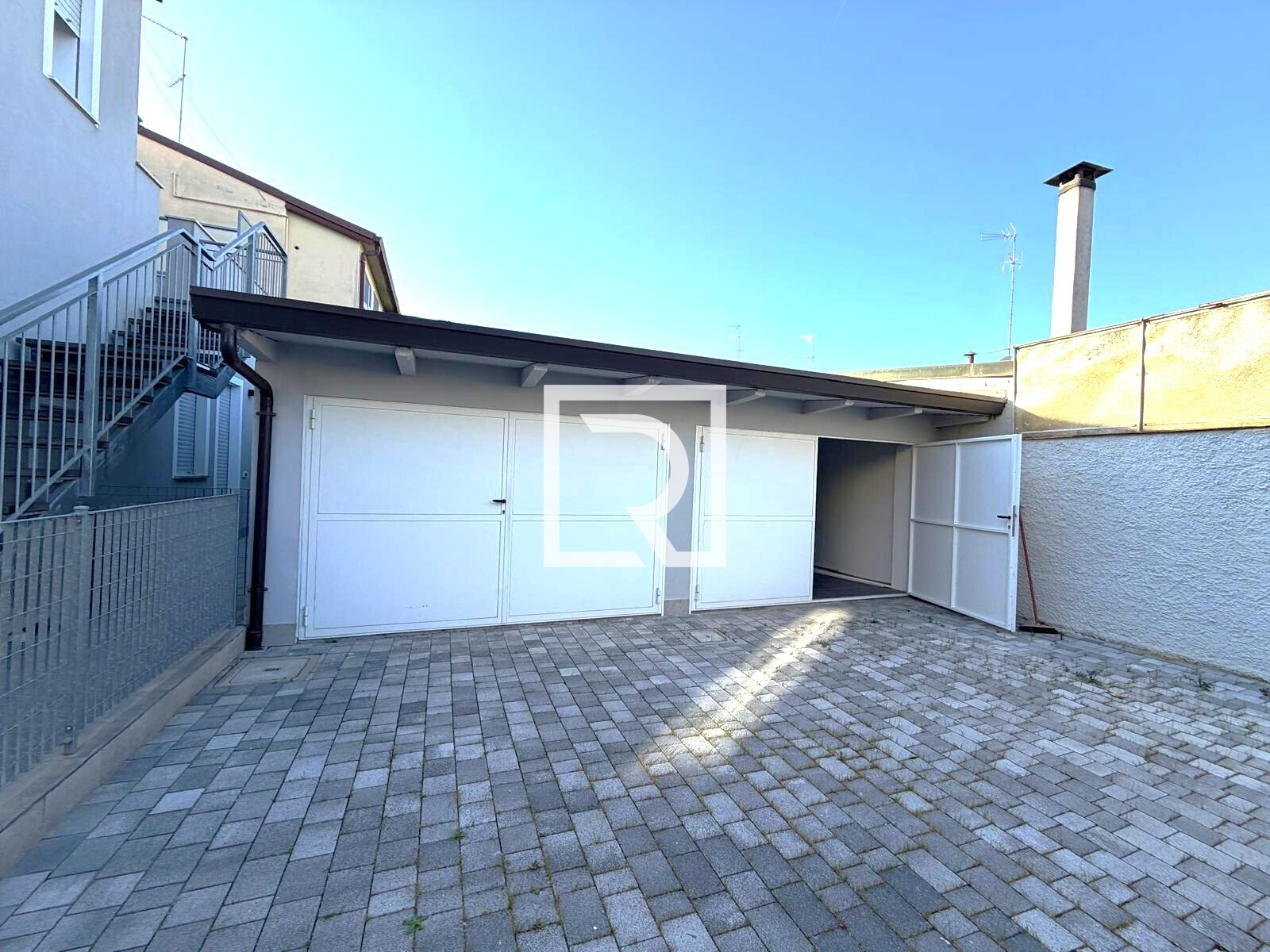 WhatsApp Image 2026-04-27 at 18.54.09