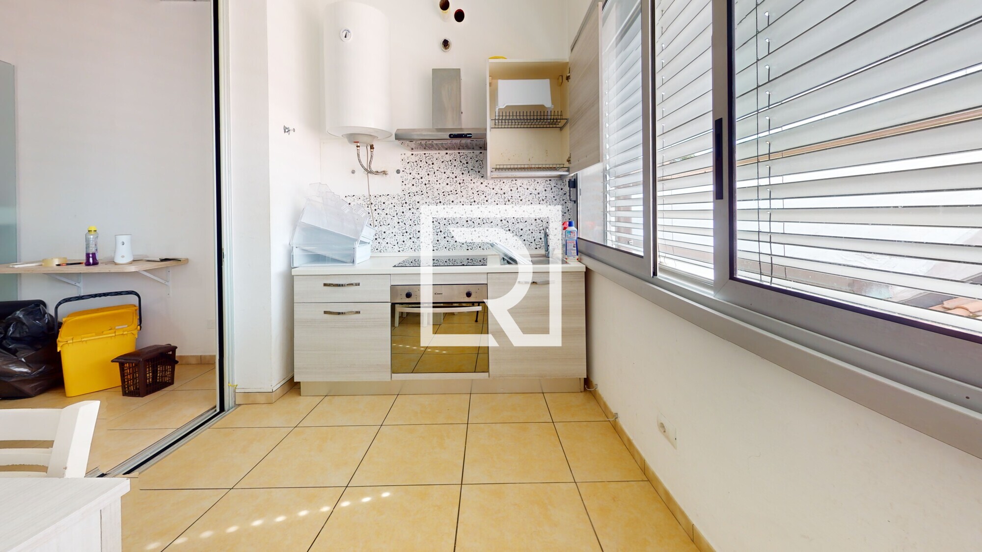 Kitchen (2)