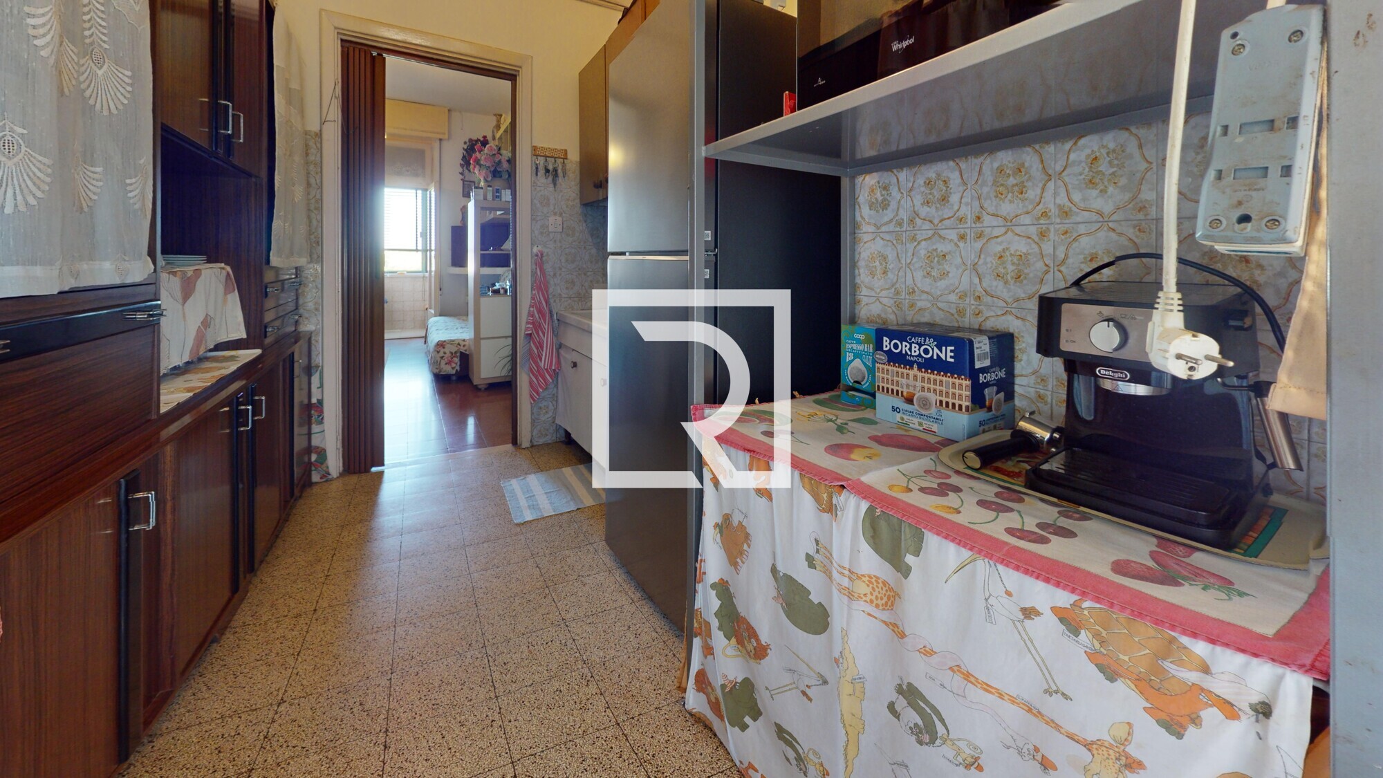 TRILOCALE-AL-PIANO-SECONDO-CON-DUE-GARAGE-Kitchen