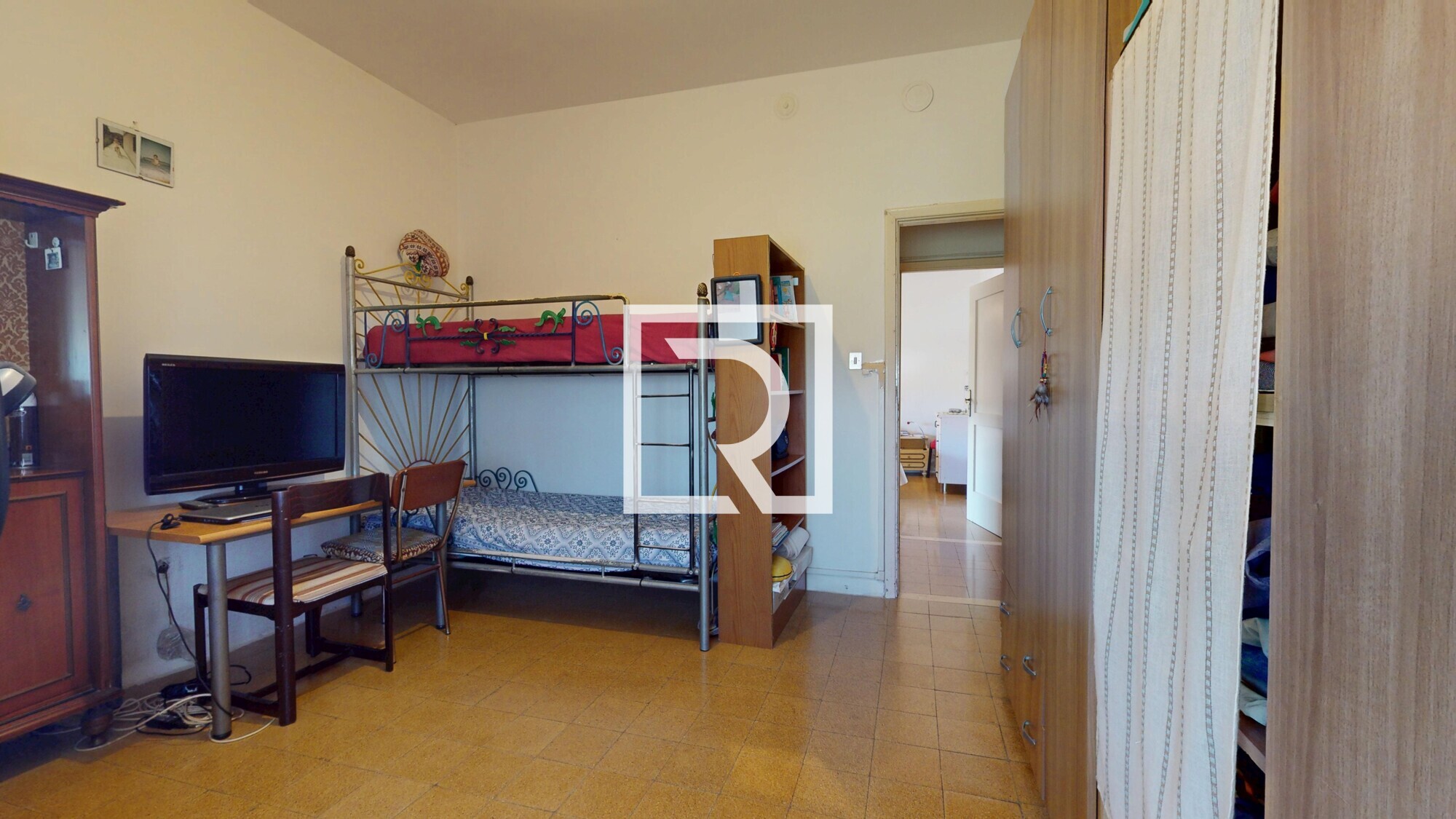 TRILOCALE-AL-PIANO-SECONDO-CON-DUE-GARAGE-06012026_121226