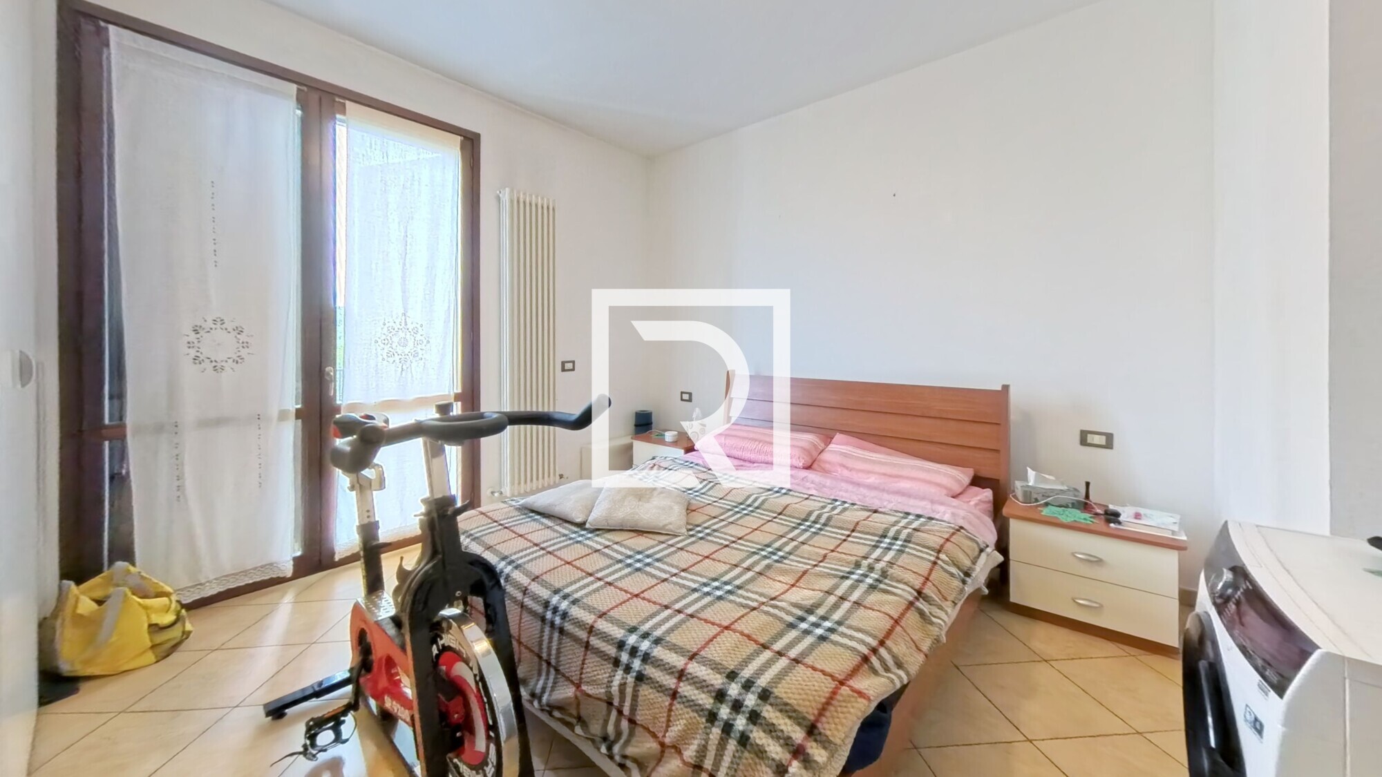 Bedroom (2)