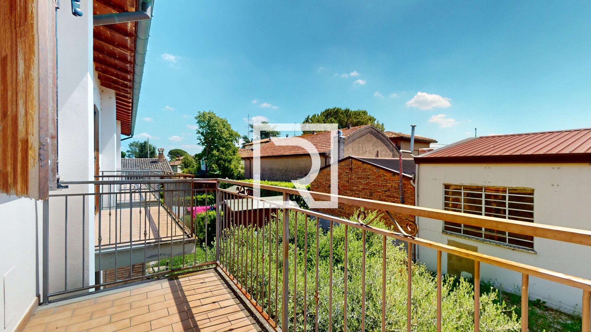 VILLETTA-SCHIERA-CENTRALE-05202026_163223