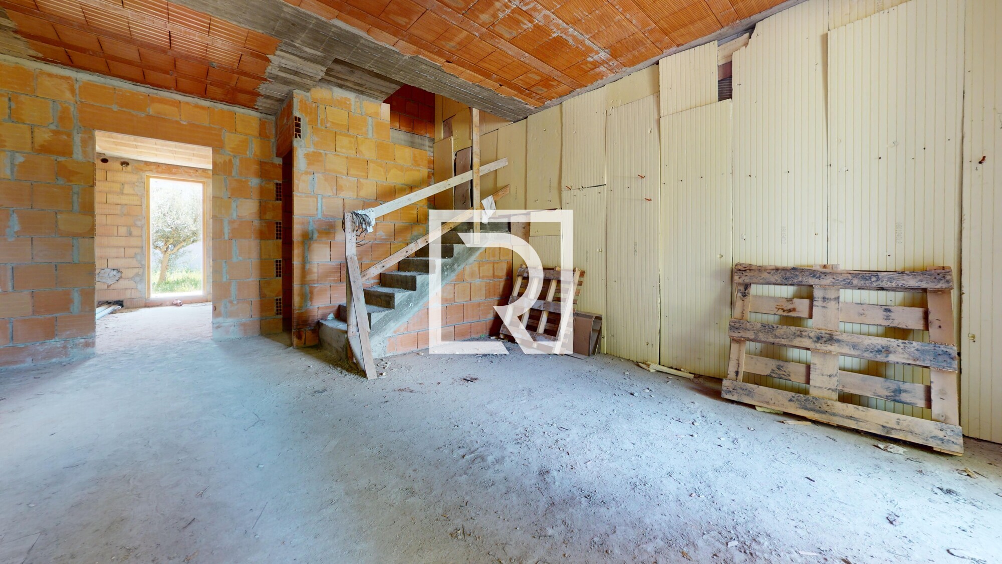 VILLETTA-SCHIERA-CENTRALE-Photo-1