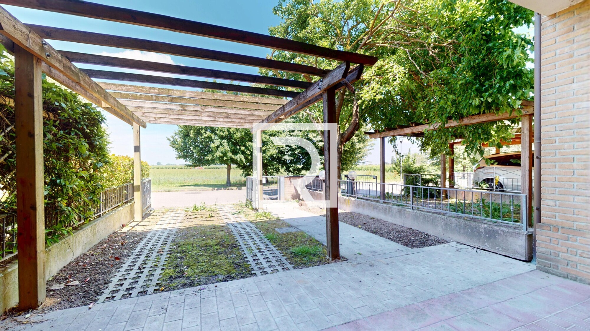 VILLETTA-SCHIERA-CENTRALE-05202026_163319