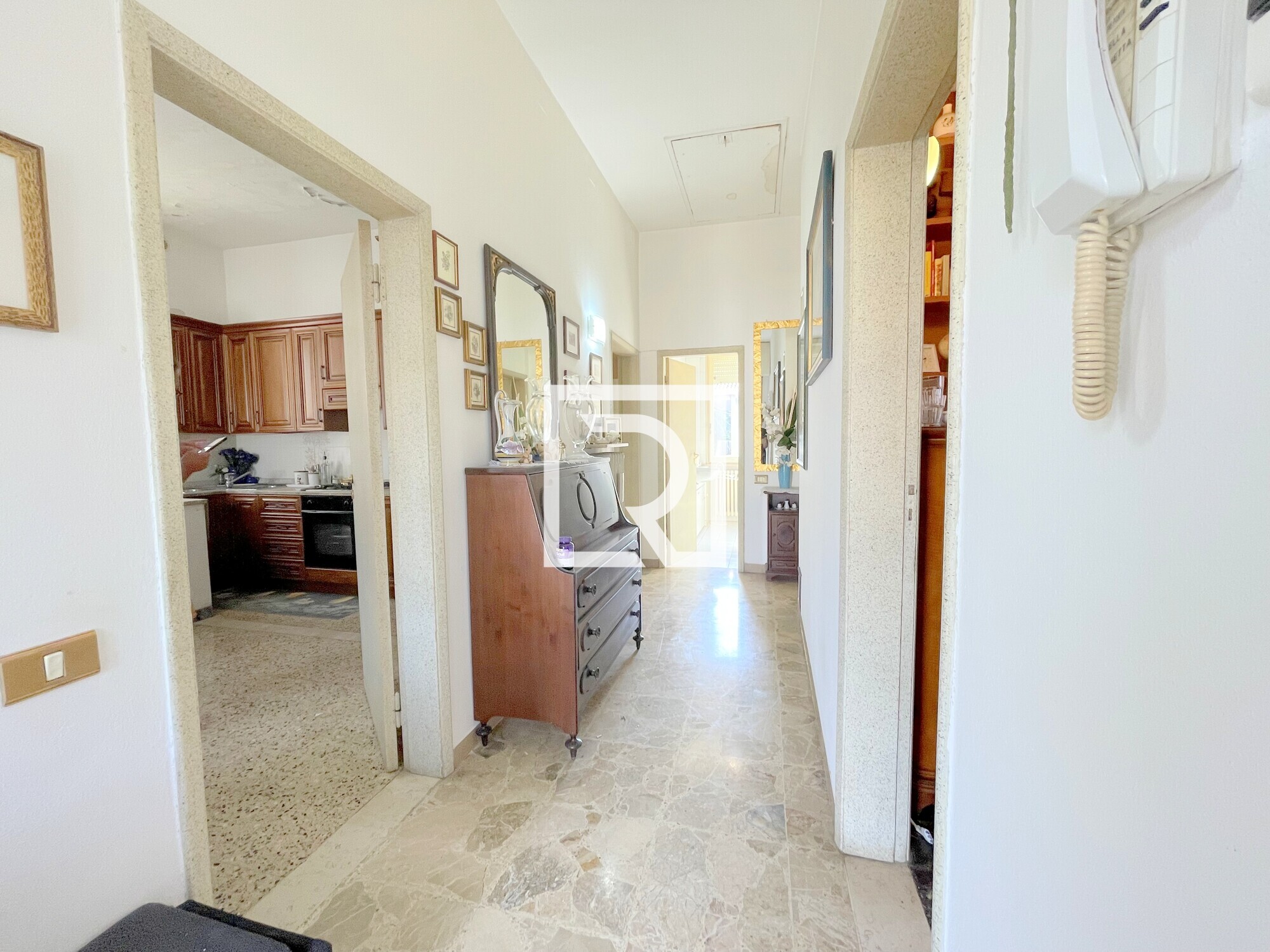 INTERNO-015