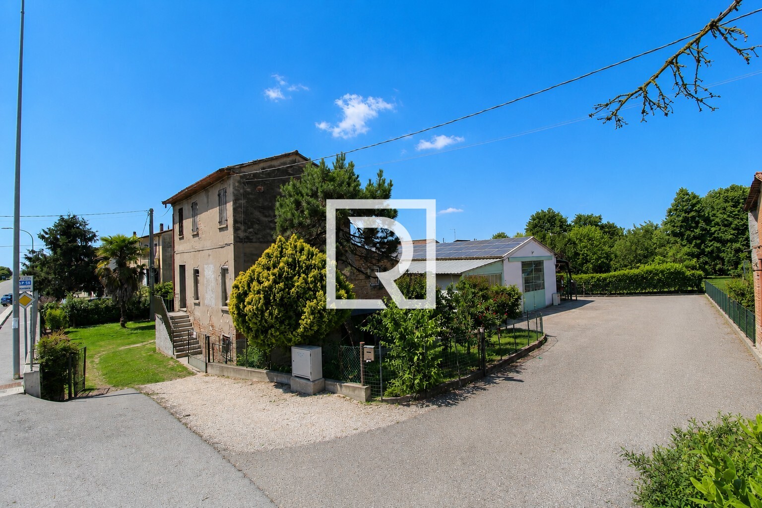 foto casa e capannone