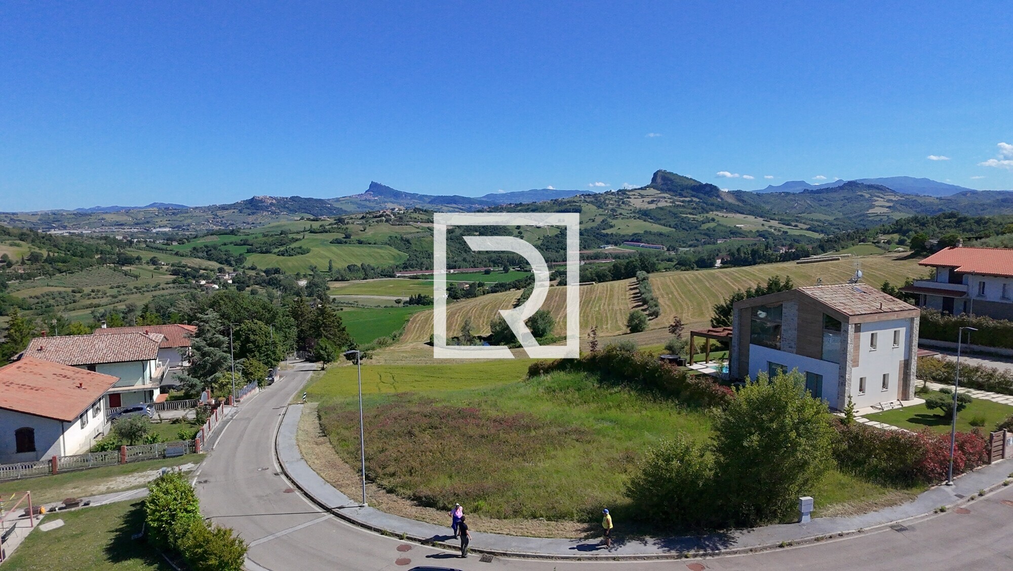 dji_fly_20260521_155022_0574_1779695344557_photo_beautify