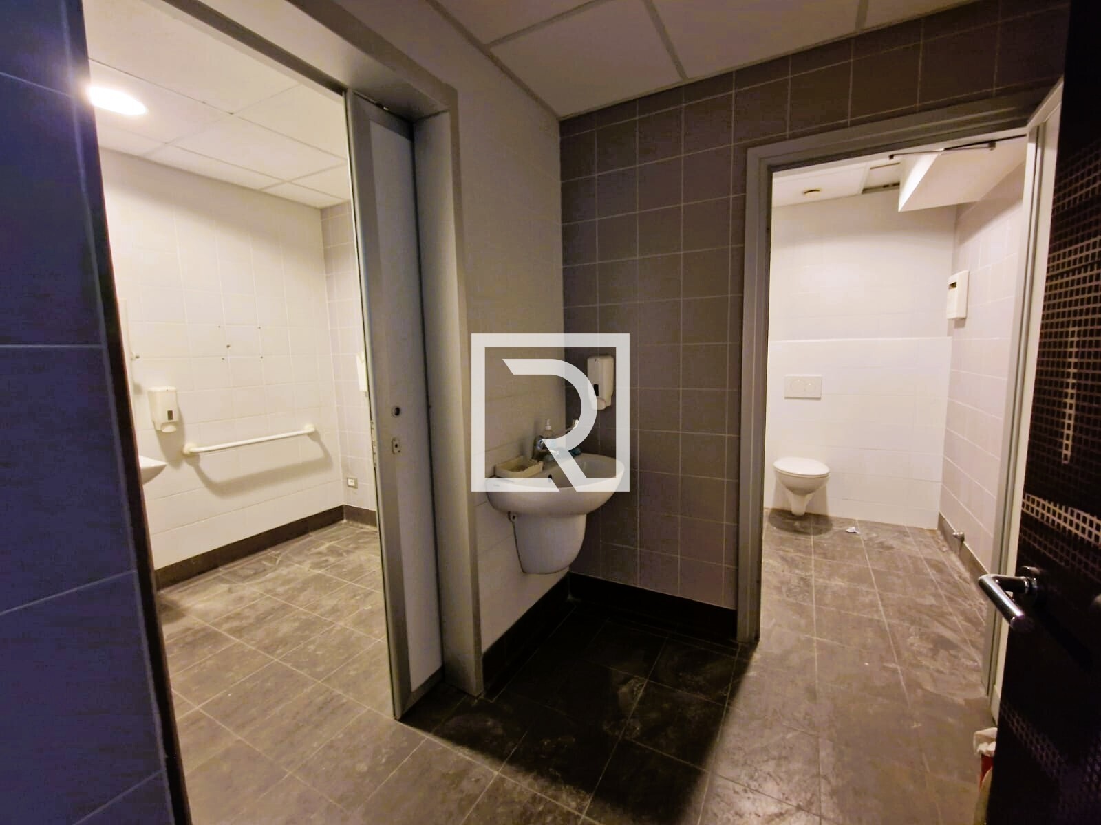 ufficio 2 bagni