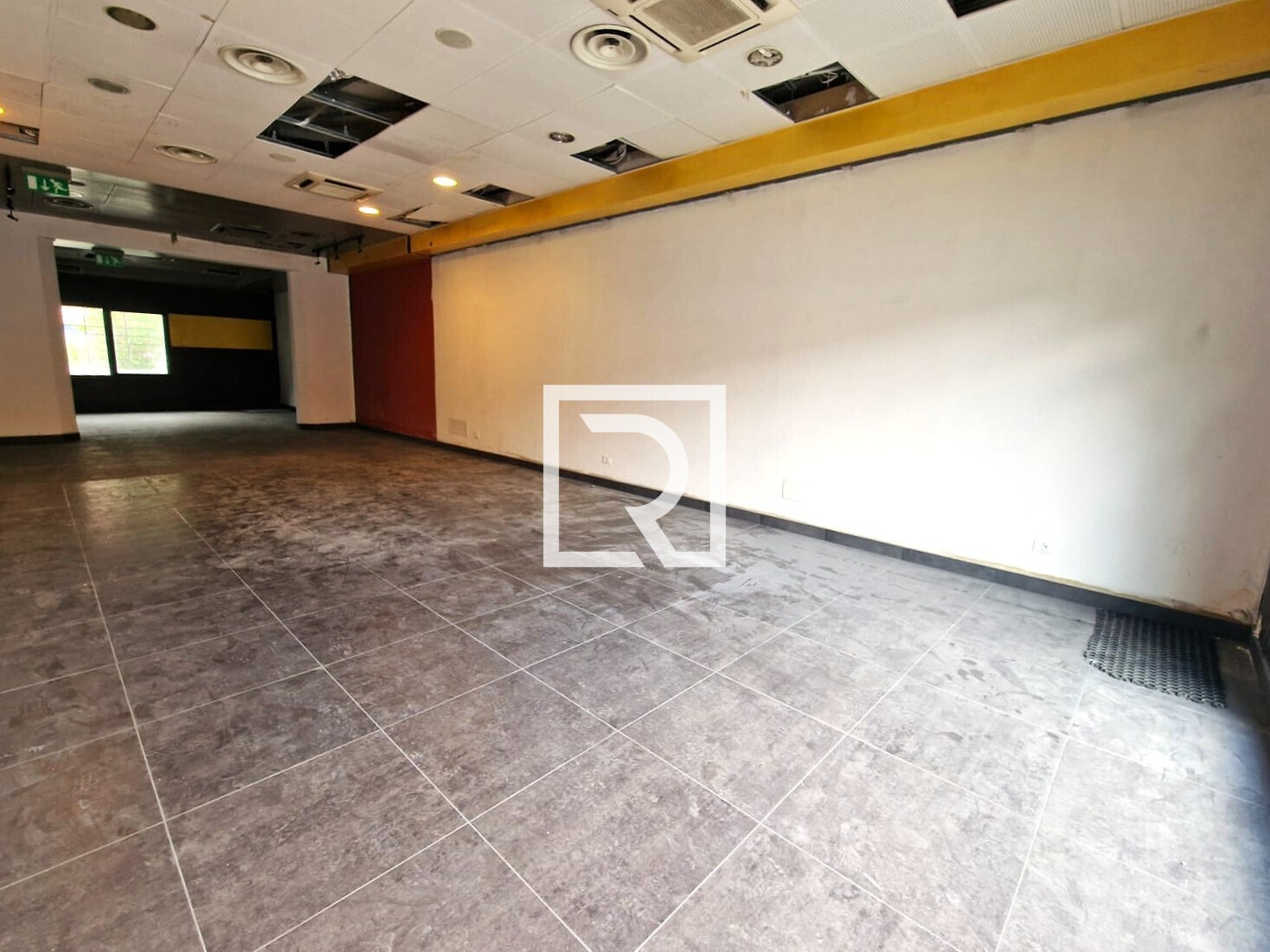 ufficio 2 ingresso interno