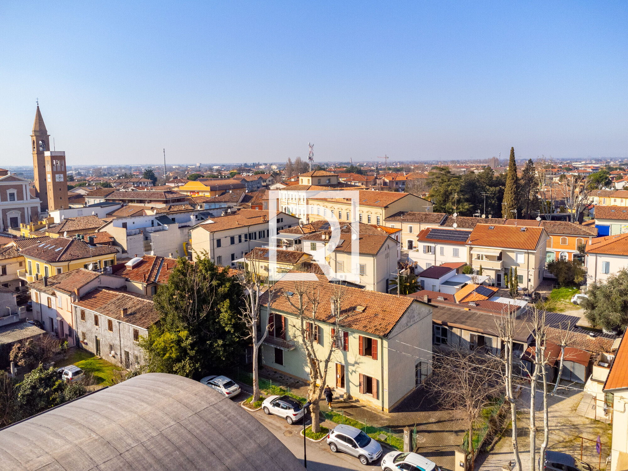 Esterno