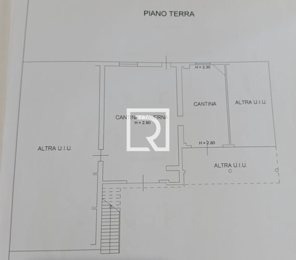 Piano terra tavernetta cantina