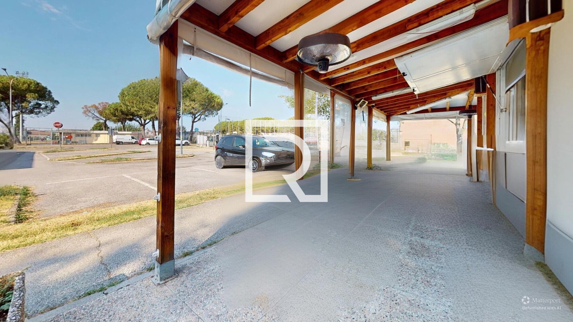 CHIOSCO-RUSSI-Patio-Defurnished 1
