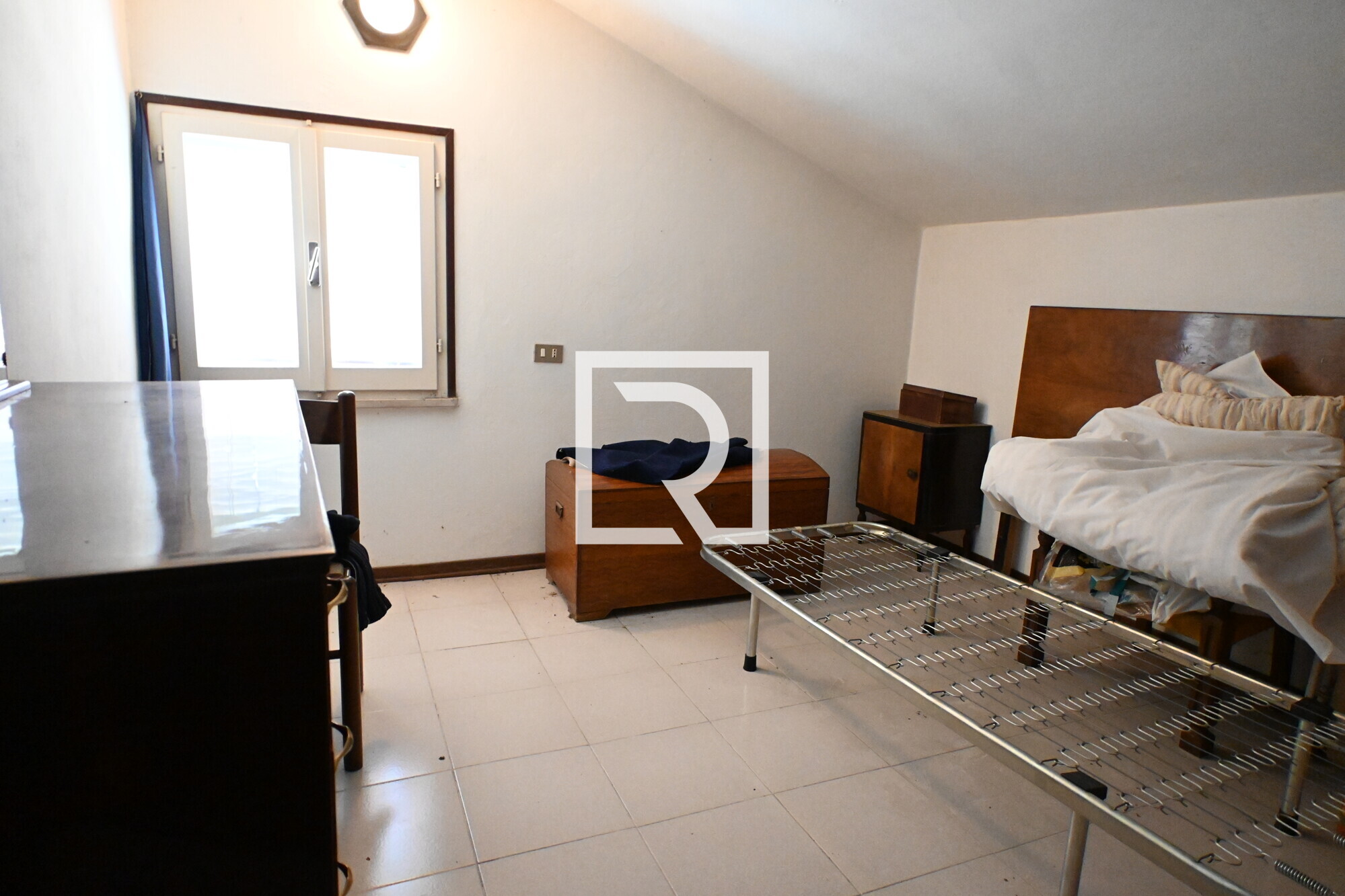 3 letto mansarda1