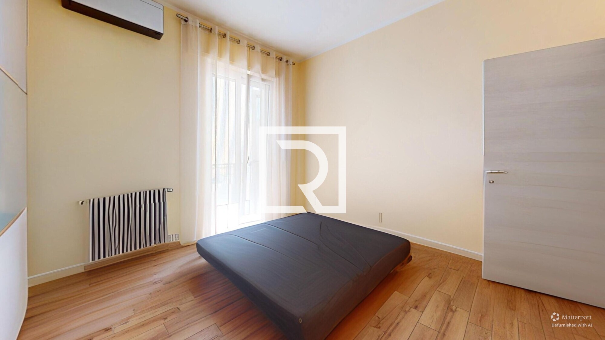 Senza-titolo-Bedroom-Defurnished 3